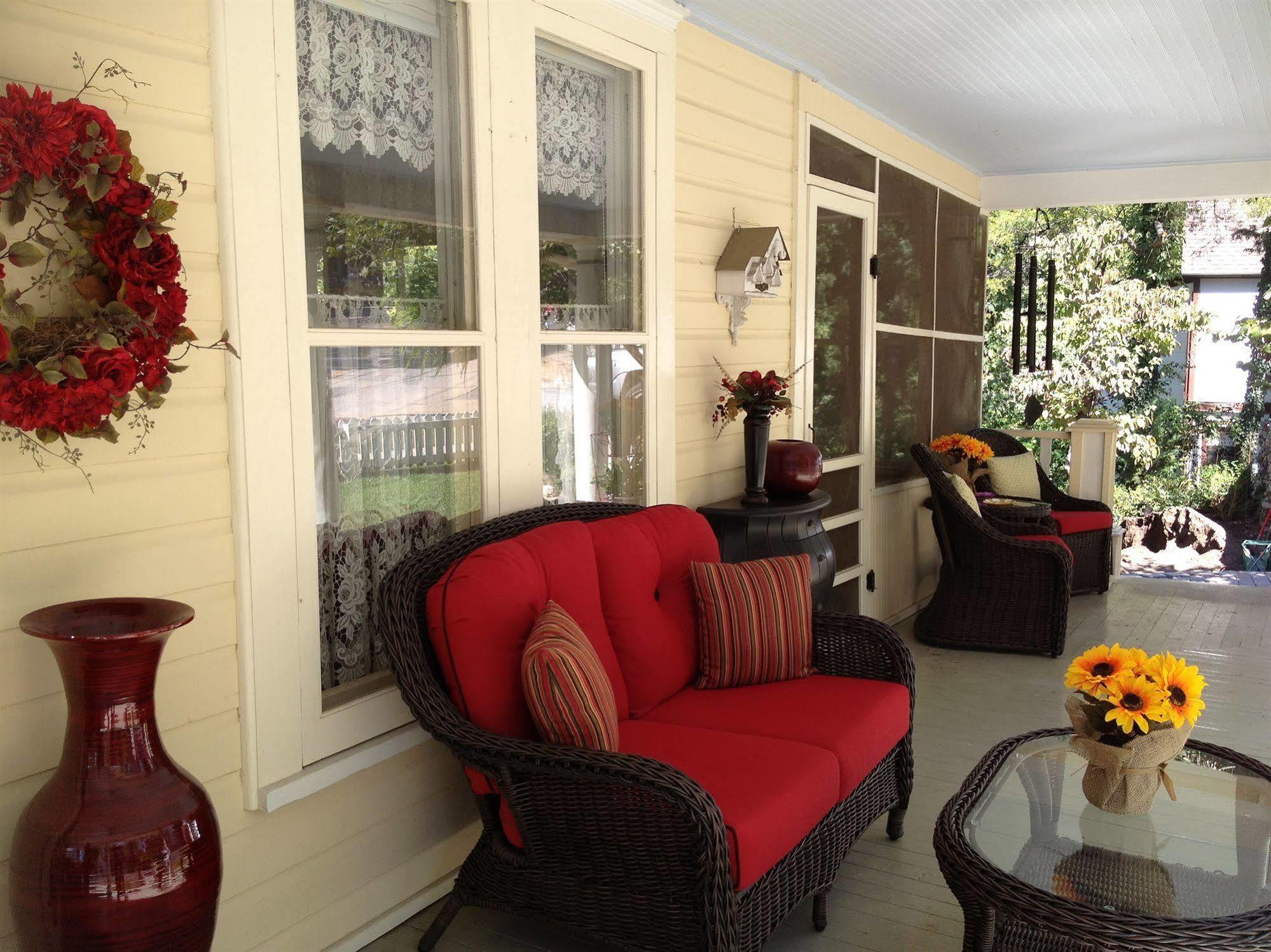 Red Bud Manor Inn Eureka Springs Extérieur photo