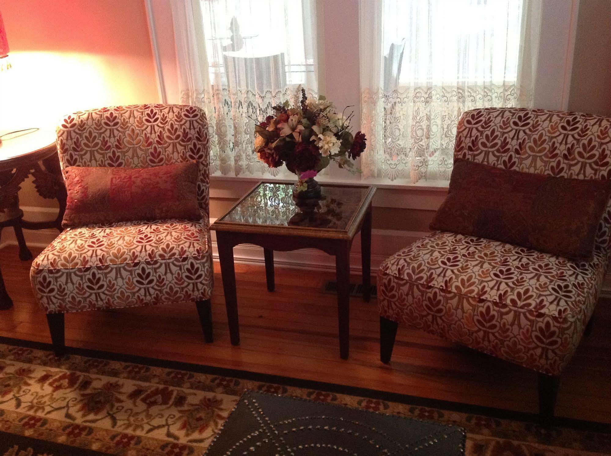 Red Bud Manor Inn Eureka Springs Extérieur photo